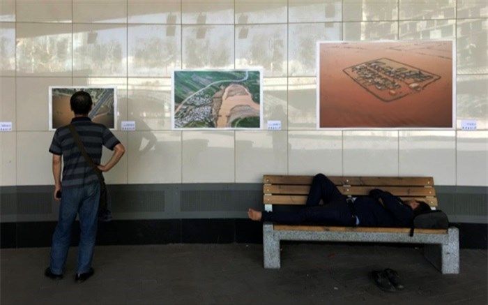 خانه‌ای که سیل برد، عابری که رفت