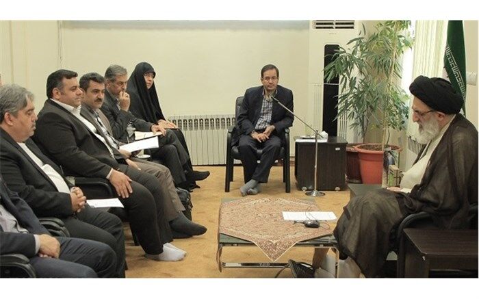 آیت‌الله حسینی همدانی : جریان سازی مهم‌ترین عامل تسری فرهنگ در جامعه است