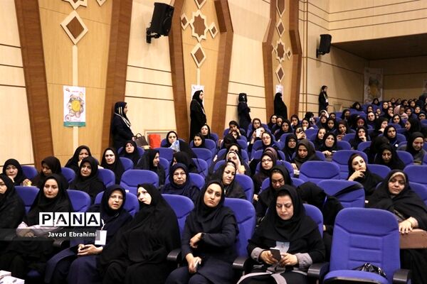 اختتامیه نخستین المپیاد شایستگی محور  ویژه هنرجویان هنرستان‌های کشور در مشهد