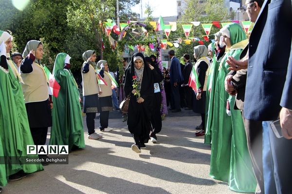 افتتاحیه سی وهفتمین دوره مسابقات قرآن وعترت ونماز