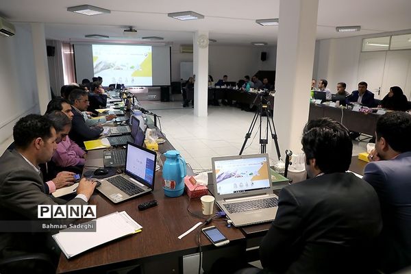 دومین روز جلسه توجیهی رابطان استانی سامانه‌های دانش آموزی