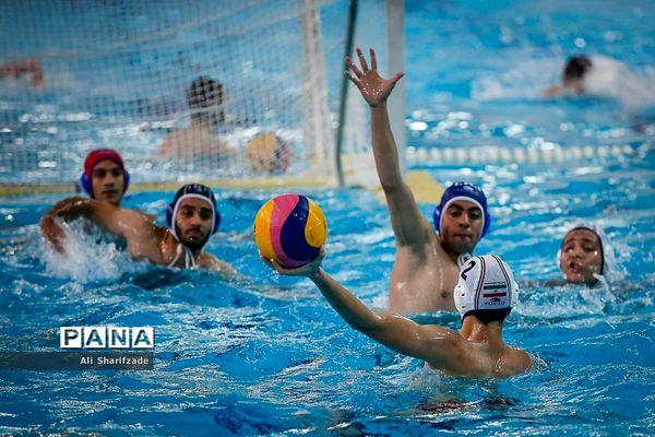 تمرین تیم ملی واترپلو نوجوانان ایران‬‎