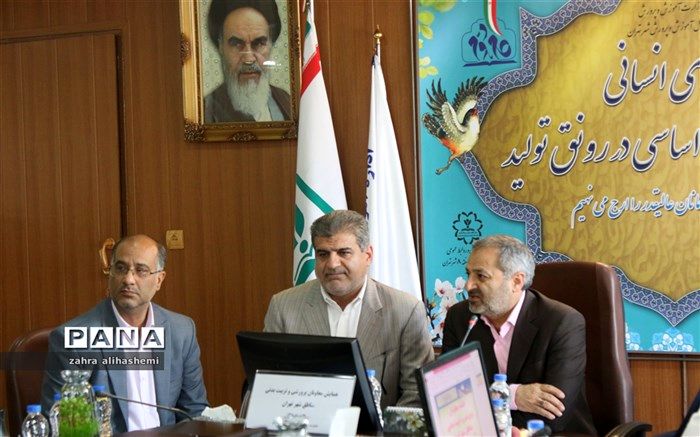 کاظمی: آموزش و پرورش نه در منابع نه در ساختار و نه در احیای ظرفیت‌های موجود جدی گرفته نشده است