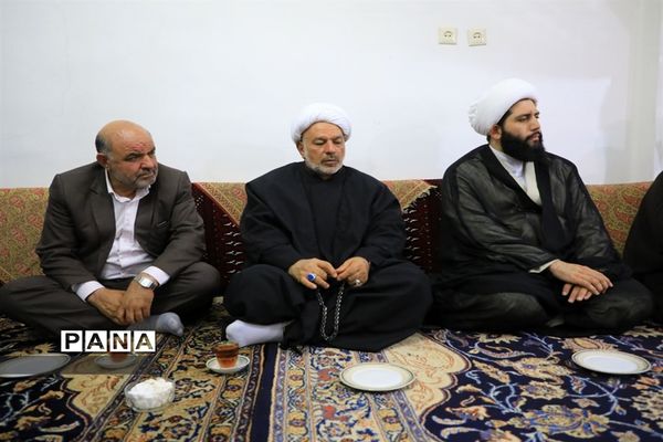 دیدار آیت الله عبادی با خانواده شهید هادی  نیرومندزاده