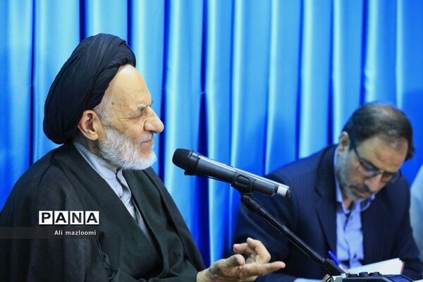 دیدار اعضای شورای عالی بسیج اساتید استان با نماینده ولی فقیه