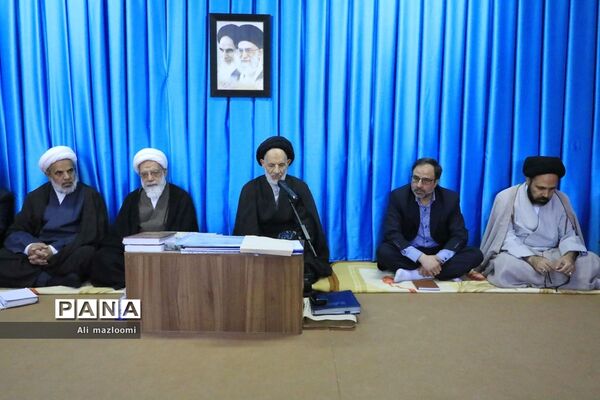 دیدار اعضای شورای عالی بسیج اساتید استان با نماینده ولی فقیه