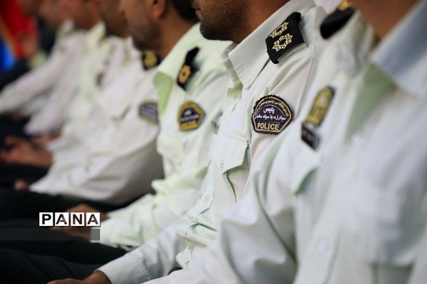 دیدار رئیس پلیس و پرسنل مواد مخدر استان با نماینده ولی فقیه در خراسان جنوبی