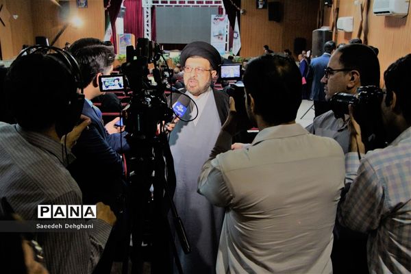 جشن نسیم مهر ویژه حمایت ازخانواده‌های آسیب پذیر