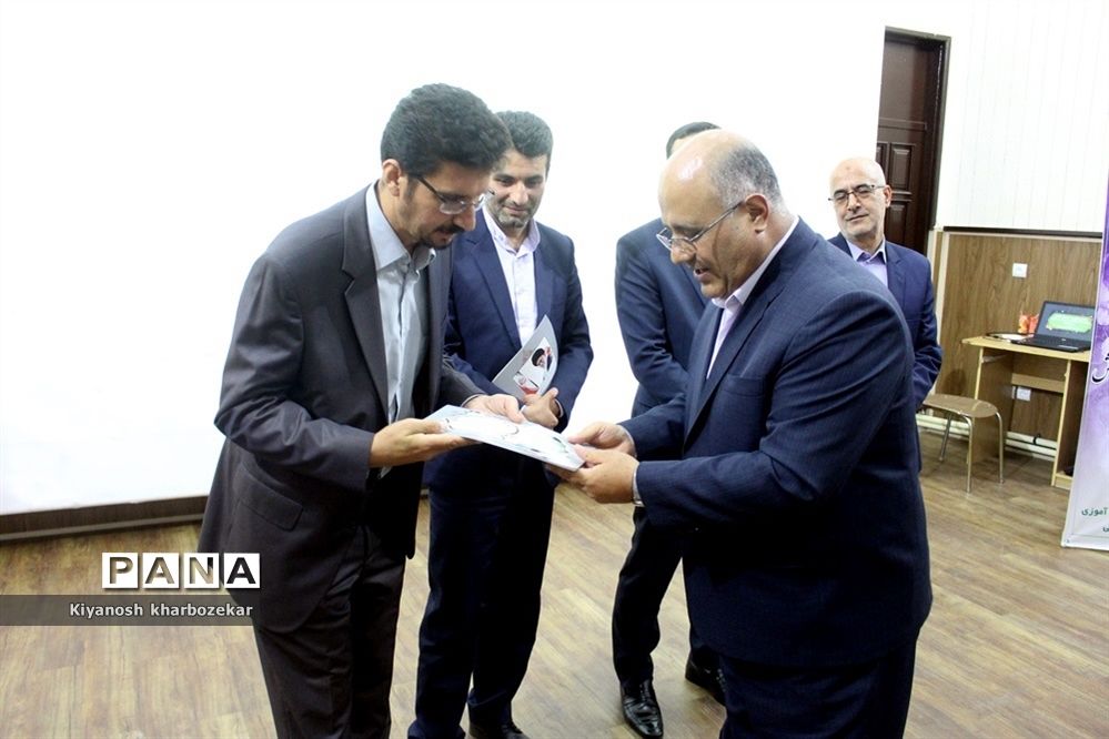 آیین تکریم و معارفه معاونان پشتیبانی و تربیت بدنی آموزش و پرورش آذربایجان غربی