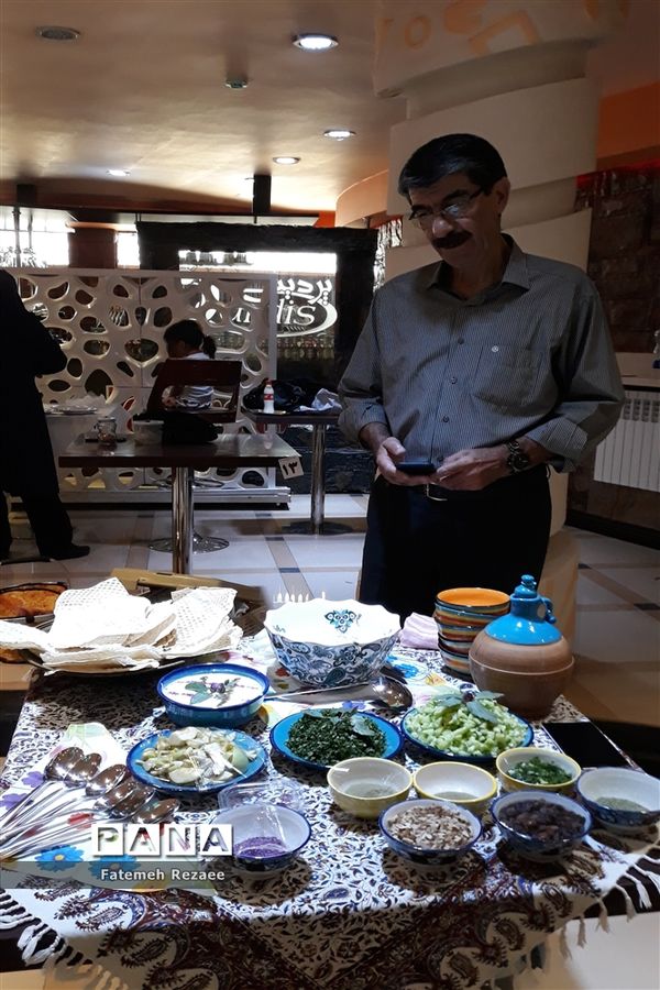 جشنواره غذای سنتی فرهنگیان استان زنجان