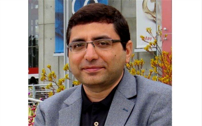 دولت در ایران برای مردم شبیه خرسی است که کندن مویش غنیمت است!