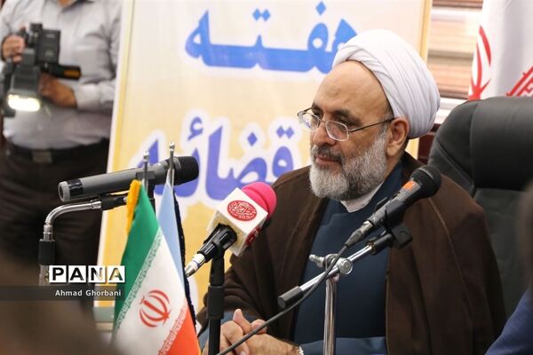 نشست خبری  رئیس کل دادگستری استان و دادستان مرکز مازندران