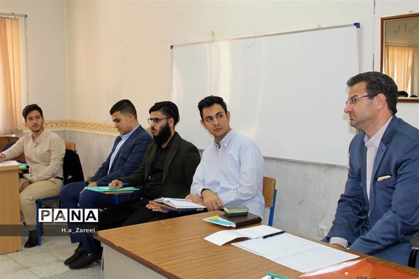 نشست مشترک مجامع اعضا،مربیان و شوراهای دانش‌آموزی اصفهان