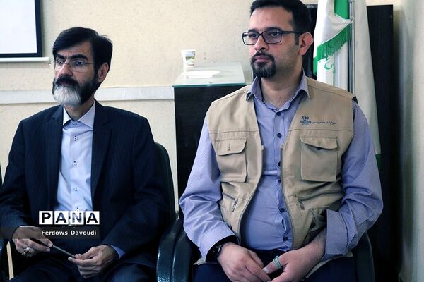 نشست اعضا هیات رئیسه نهمین دوره مجلس و شوراهای  دانش آموزی  خوزستان