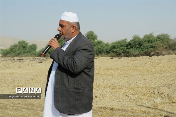 کلنگ‌زنی گلخانه ۱.۵ هکتاری با اعتبار ۳۶ میلیارد ریال در بخش گله‌دار