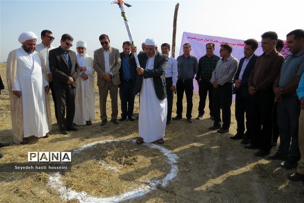 کلنگ‌زنی گلخانه ۱.۵ هکتاری با اعتبار ۳۶ میلیارد ریال در بخش گله‌دار