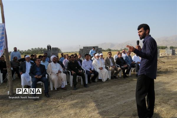 کلنگ‌زنی گلخانه ۱.۵ هکتاری با اعتبار ۳۶ میلیارد ریال در بخش گله‌دار