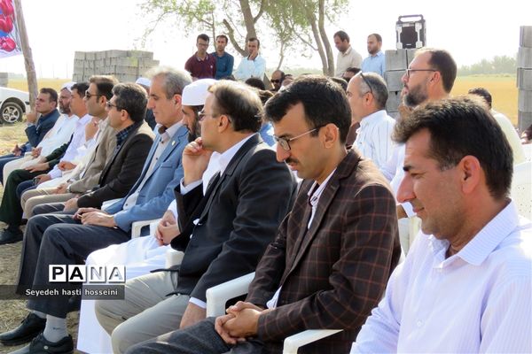 کلنگ‌زنی گلخانه ۱.۵ هکتاری با اعتبار ۳۶ میلیارد ریال در بخش گله‌دار