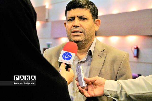 تقدیر از برگزیدگان جشنواره استانی شعر غدیر