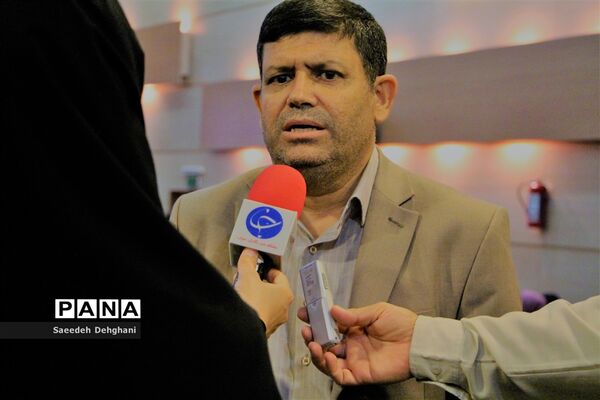 تقدیر از برگزیدگان جشنواره استانی شعر غدیر