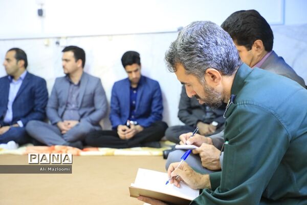 دیدار اعضای شورای هماهنگی مبارزه با مواد مخدر استان با نماینده ولی فقیه