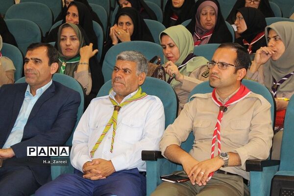 نشست مشترک مجامع اعضا،مربیان و شوراهای دانش‌آموزی در بخش خواهران
