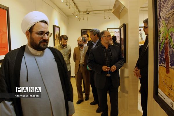 افتتاح نمایشگاه گرافیک طوفان شن