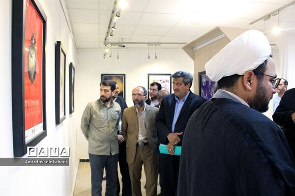 افتتاح نمایشگاه گرافیک طوفان شن