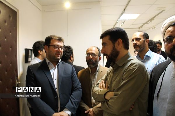 افتتاح نمایشگاه گرافیک طوفان شن