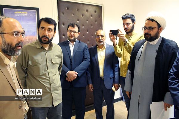 افتتاح نمایشگاه گرافیک طوفان شن