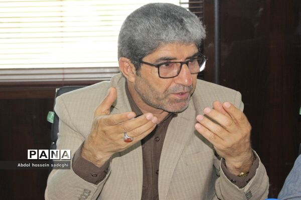 جلسه کارگروه استانی لباس فرم و سرویس دانش‌آموزی استان بوشهر