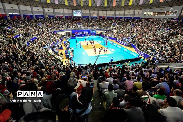 هفته سوم لیگ ملت‌های والیبال | ایران 3 - 2 لهستان