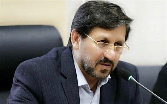 قضات در مراکز صنعتی حضور یابند