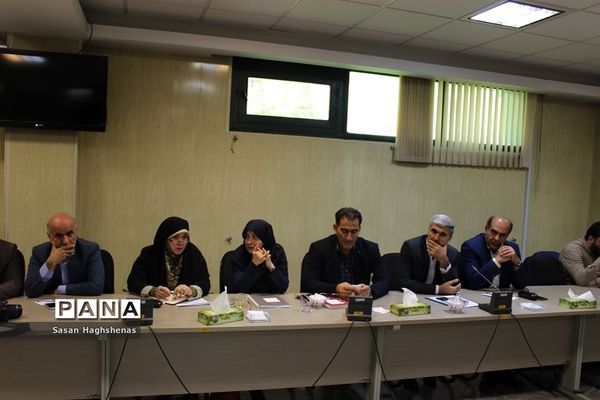 برگزاری جلسات کارگروه اشتغال، سرمایه گذاری و ستاداقتصاد مقاومتی در اسلامشهر