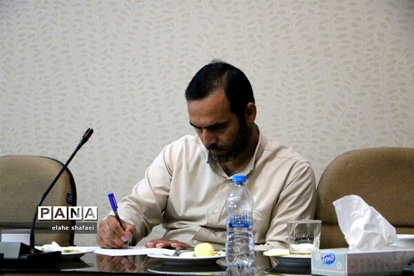 نشست خبری مدیر‌کل میراث فرهنگی،صنایع دستی و گردشگری آذربایجان شرقی