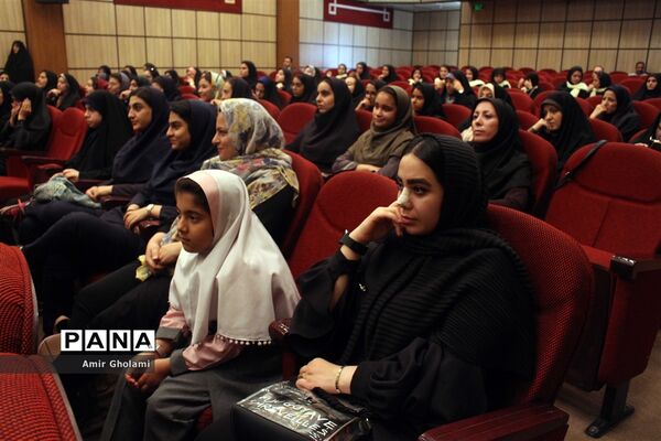 آیین اختتامیه هشتمین جشنواره نوجوان سالم شهرستان‌های استان تهران