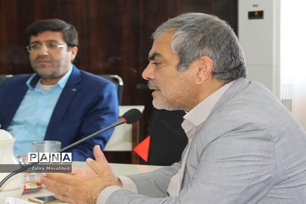 جلسه کار گروه استانی سرویس مدارس استان بوشهر