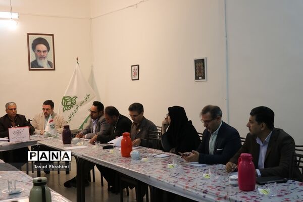 نشست کمیته اجرایی ساماندهی لباس فرم