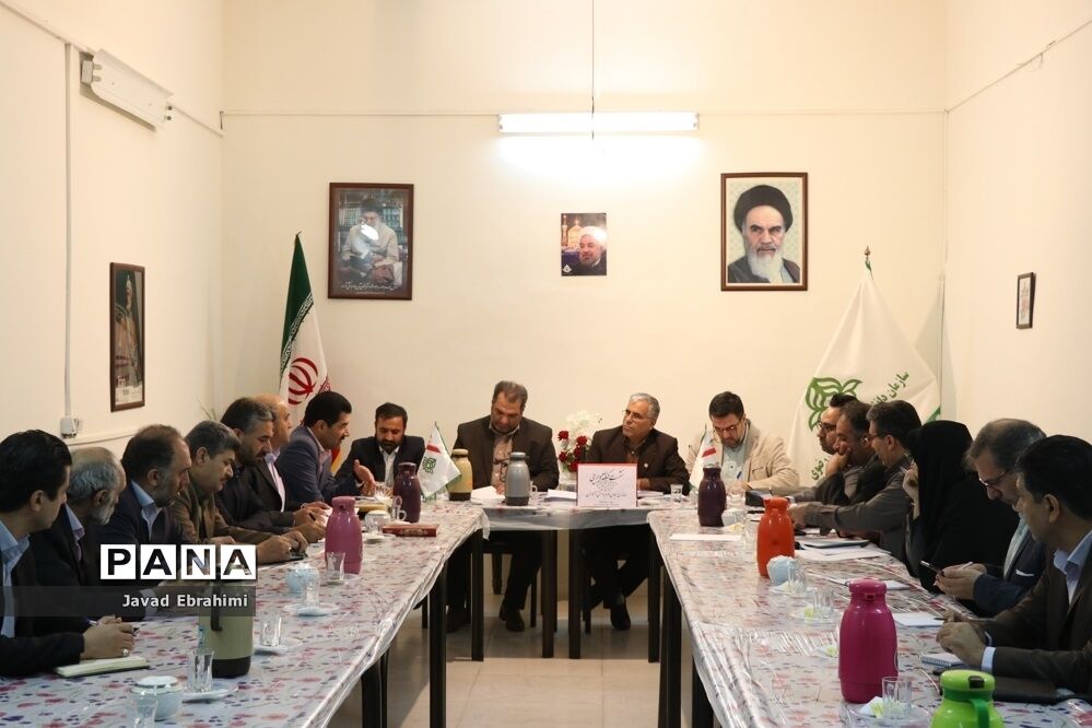 نشست کمیته اجرایی ساماندهی لباس فرم