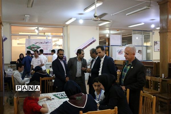 دومین دوره المپیاد کشوری بازی های فکری سرگرمی دانش‌آموزان پسر در شیراز
