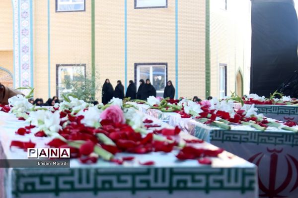 تشییع شهدای گمنام در بیرجند