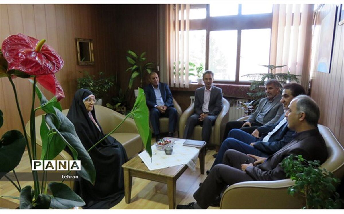 بازدید بازرسان وزارت آموزش وپرورش از فعالیت های حوزه تربیت بدنی منطقه 8