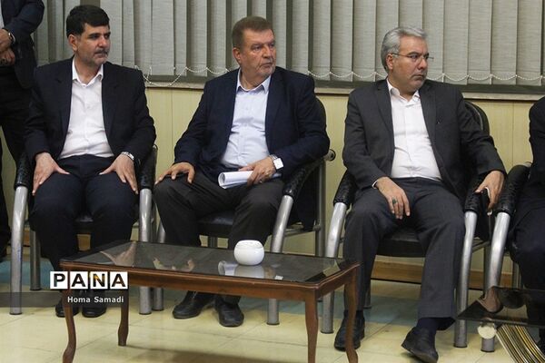 بازدید استاندار از مرکز دیسپاچینگ و توزیع برق