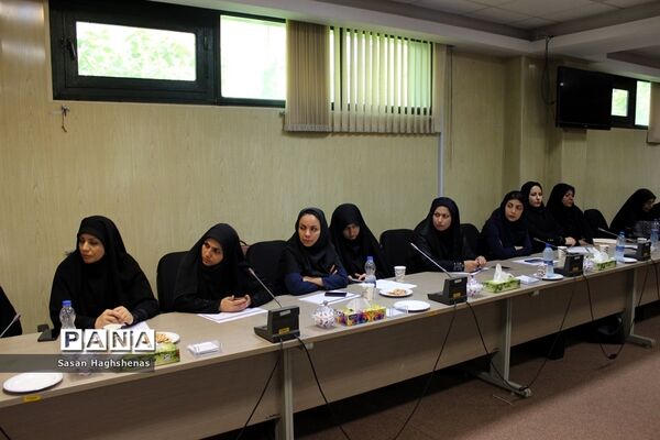 نشست هم اندیشی و مشارکت بانوان در فعالیت‌های اجتماعی اسلامشهر