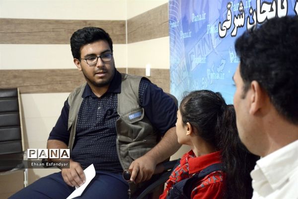 حضور  زهرا بیرامی(دختر ژله ای ) در دفتر خبرگزاری پانا آذربایجان شرقی