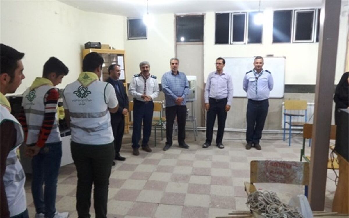 بازدید رییس سازمان دانش آموزی استان کردستان از تشکل‌های دانش آموزی منطقه کرانی