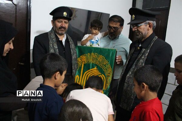 بدرقه کاروان زیرسایه خورشید از شهرستان درمیان
