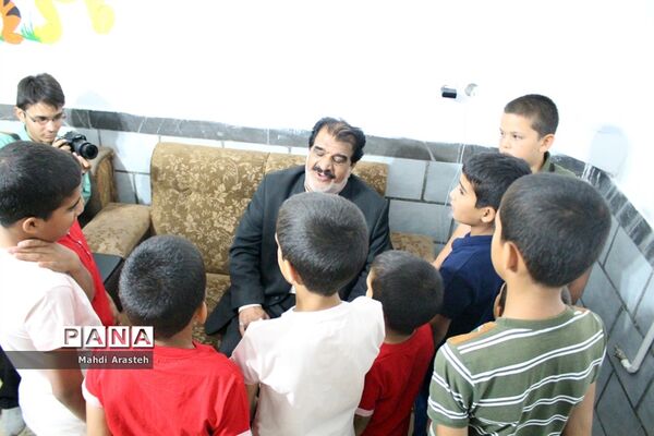 بدرقه کاروان زیرسایه خورشید از شهرستان درمیان