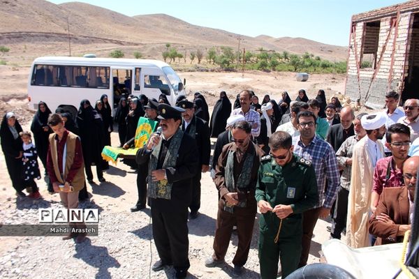 کاروان زیرسایه خورشیددر هنگ مرزی و مناطق سیل زده شهرستان درمیان خراسان جنوبی