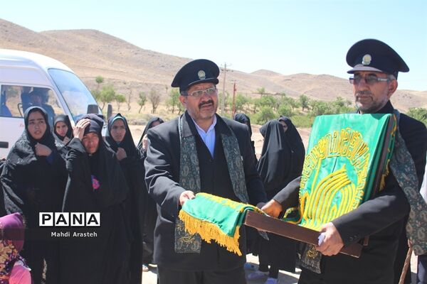 کاروان زیرسایه خورشیددر هنگ مرزی و مناطق سیل زده شهرستان درمیان خراسان جنوبی